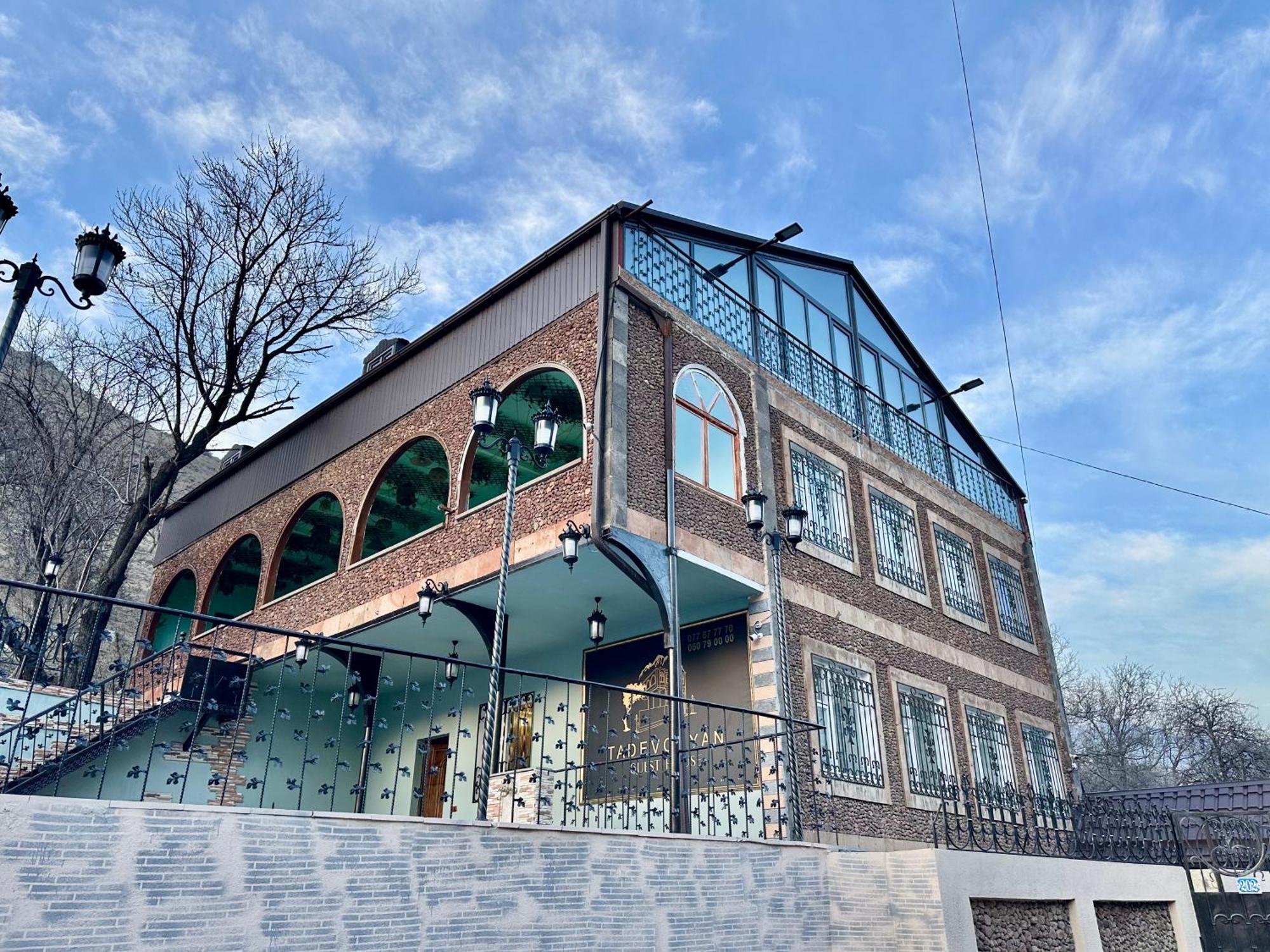 Tadevosyan Guest House Bjni Exterior foto